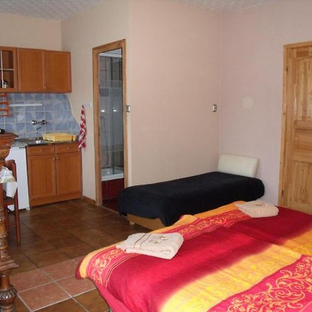 Viola Vendeghaz Apartment Kehidakustany Bagian luar foto