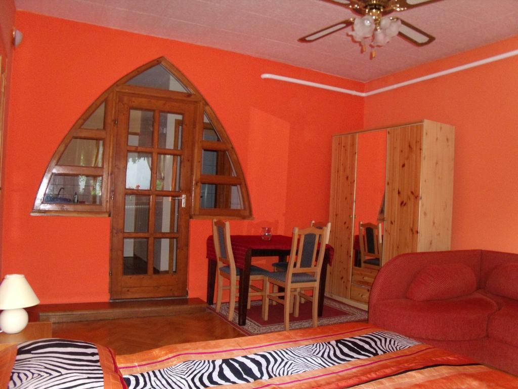 Viola Vendeghaz Apartment Kehidakustany Bagian luar foto